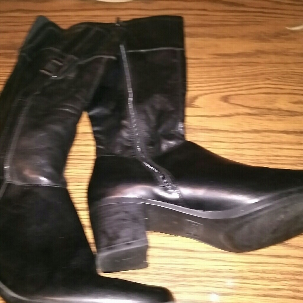 Boots - Picture 2 of 2